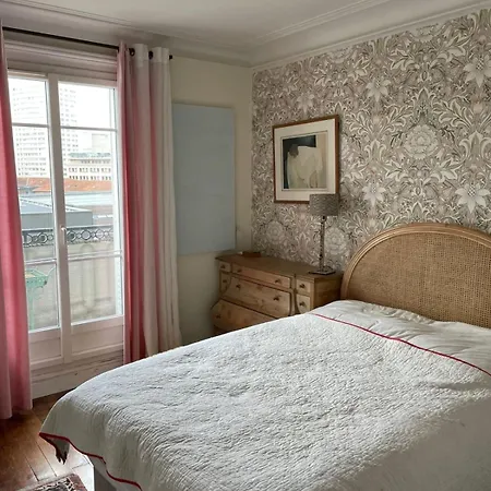 Apartamento Pretty Parisian Nest With Balcony Paris