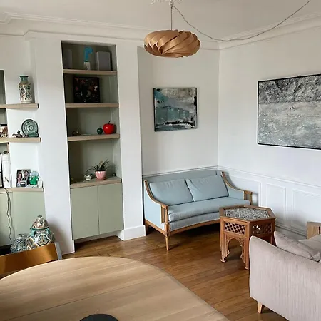 Apartamento Pretty Parisian Nest With Balcony